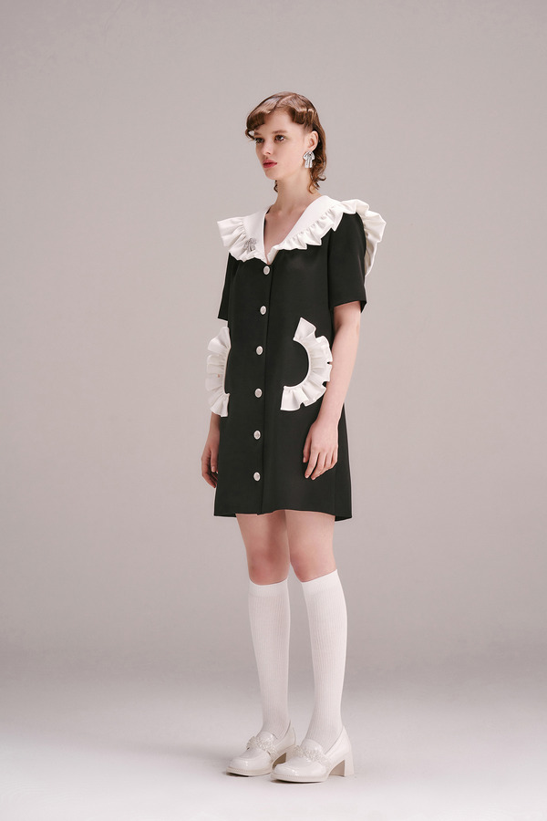 荷叶装饰连衣裙