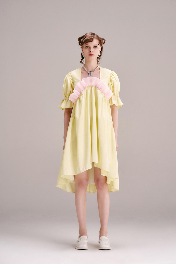 欧根纱拼接廓型A摆连衣裙