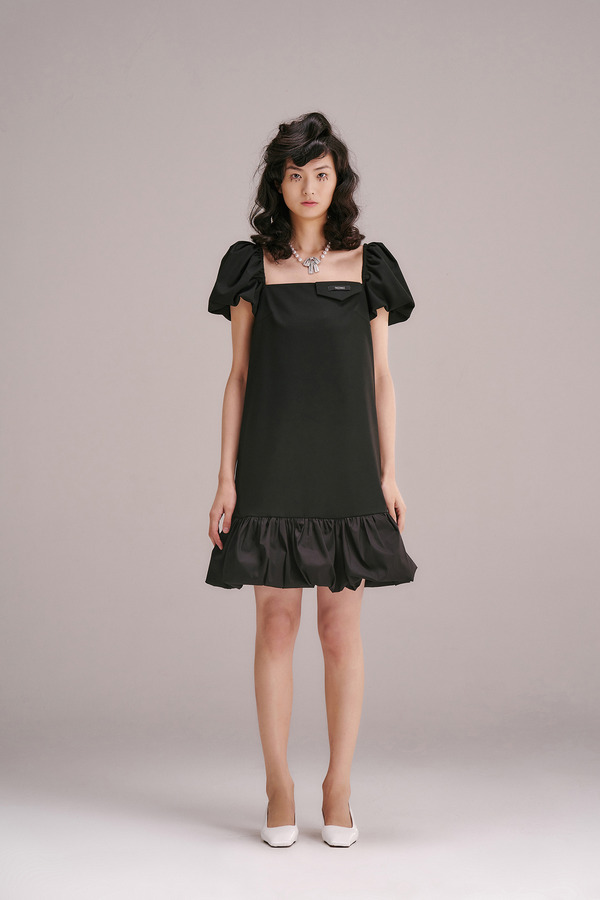 泡泡袖LOGO袋盖鱼尾连衣裙