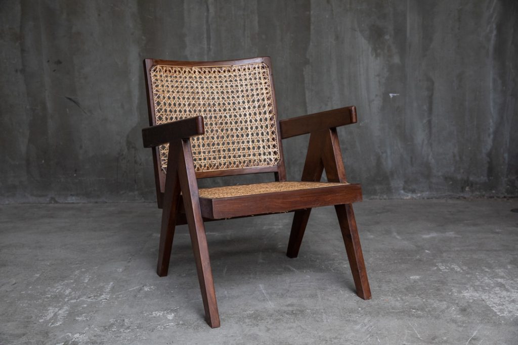 COMPLEX BOOST 画廊将展出 Pierre Jeanneret 家具作品