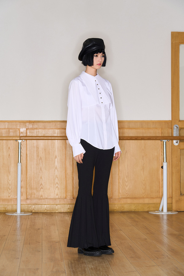 假两件尖角领衬衫