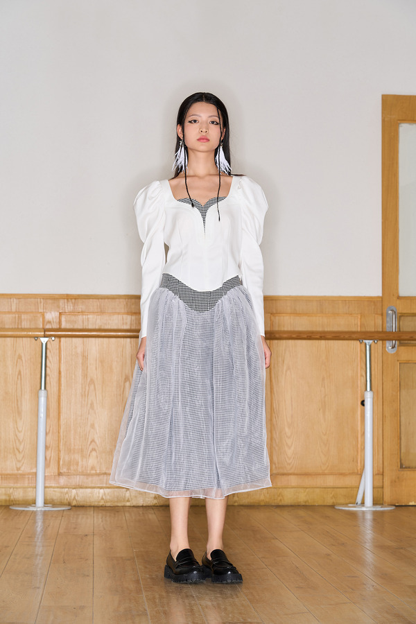 心型拼接羊腿袖上衣