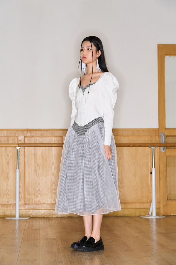 心型拼接羊腿袖上衣