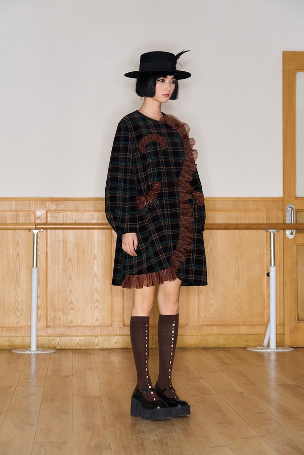 欧根纱拼接廓型风衣