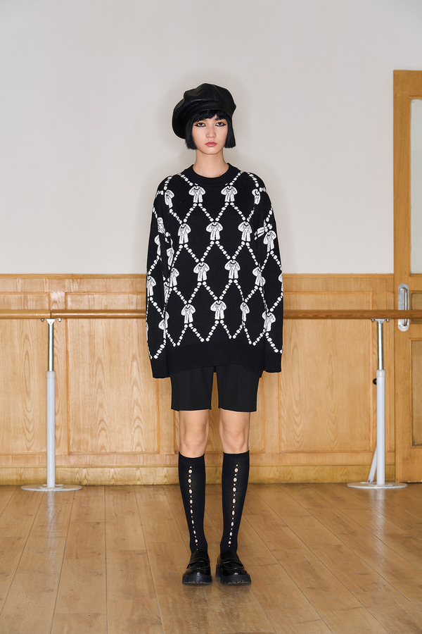 提花圆领针织毛衣