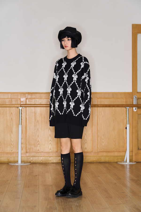 提花圆领针织毛衣