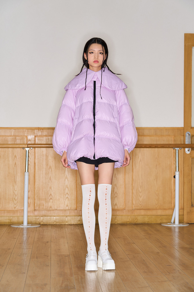 大翻领廓型羽绒服