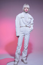 pantterfly2021春装白色短款修身高级休闲西装外套