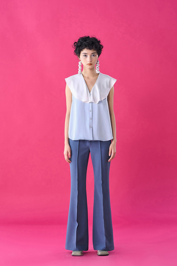 荷叶领无袖衬衫