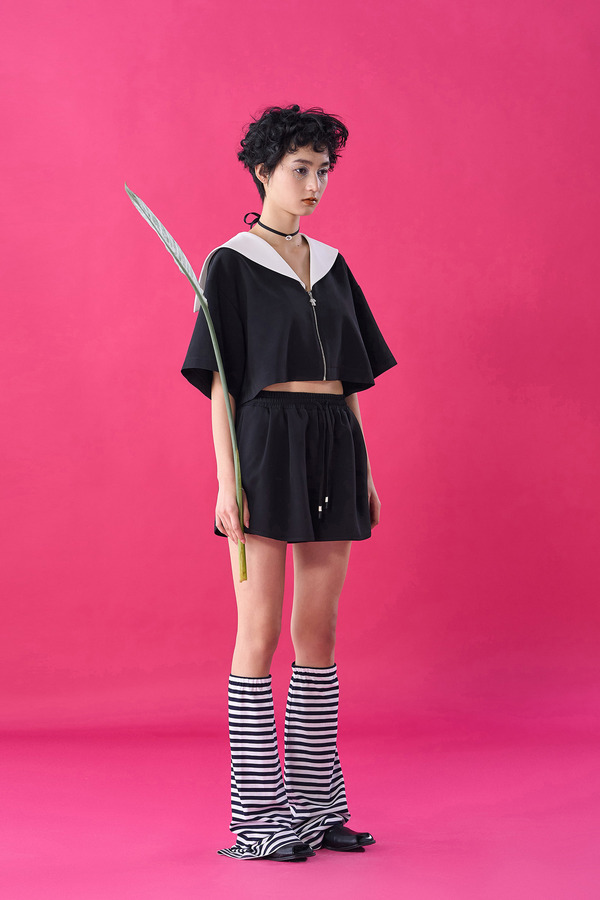 海军领拉链短款上衣