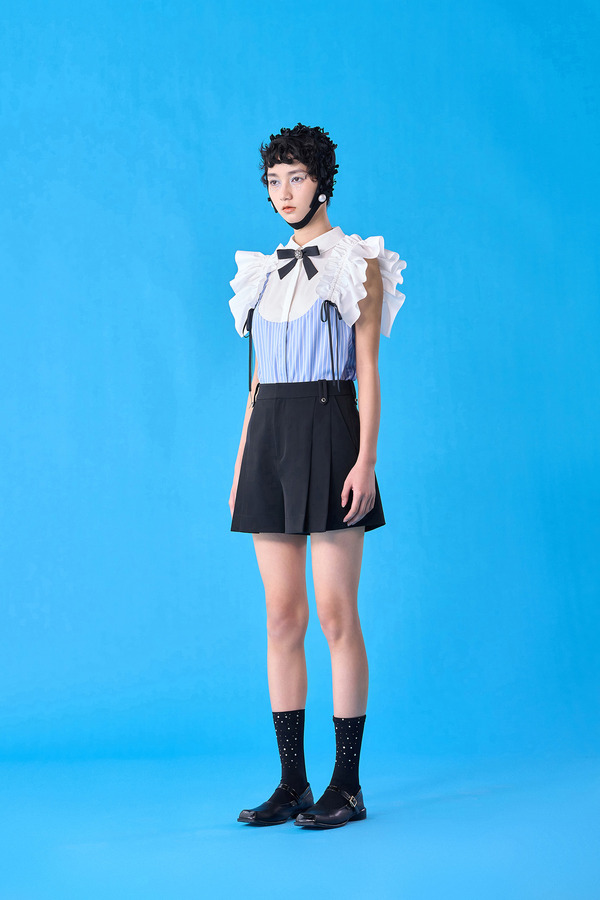 荷叶装饰无袖衬衫