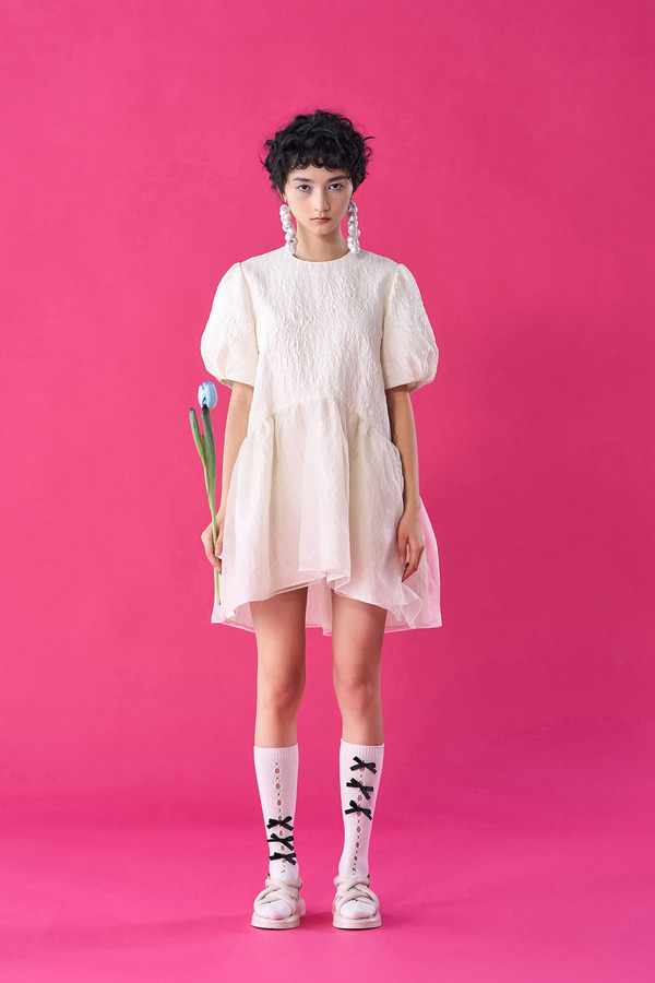 花朵立体提花拼纱连衣裙