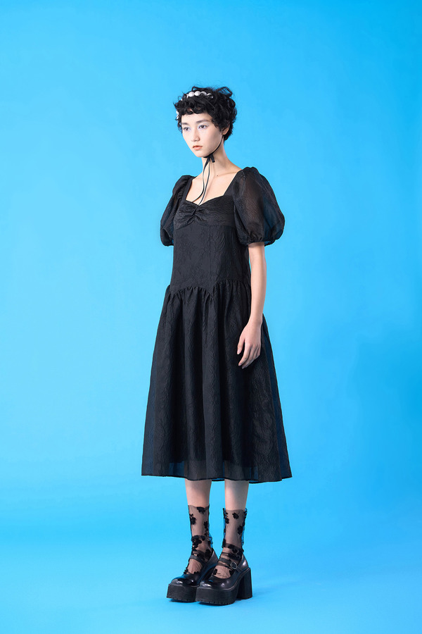 花朵立体提花大A摆连衣裙