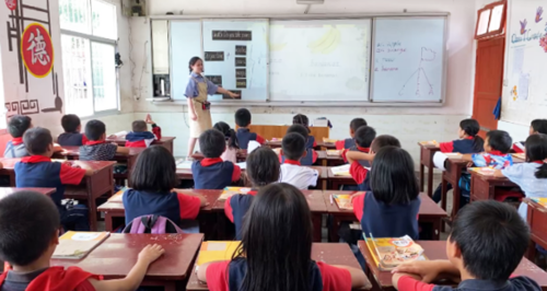 不断精进，着力打造高素质的教师队伍！