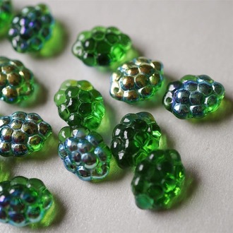 深透绿镀彩葡萄吊坠水果捷克珠玻璃琉璃 14X10MM
