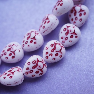 雪姬草莓可爱白色红点捷克珠玻璃琉璃扁珠 15X13MM
