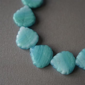 海蓝白渐变条纹树叶捷克琉璃玻璃 15X16MM