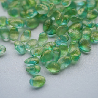 蚀刻烫金绿色渐变~玫瑰小花瓣月牙捷克珠玻璃珠琉璃 6X8MM