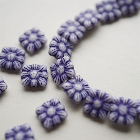 白色描深蓝紫~方形花朵扁珠捷克珠玻璃琉璃珠 9MM-5