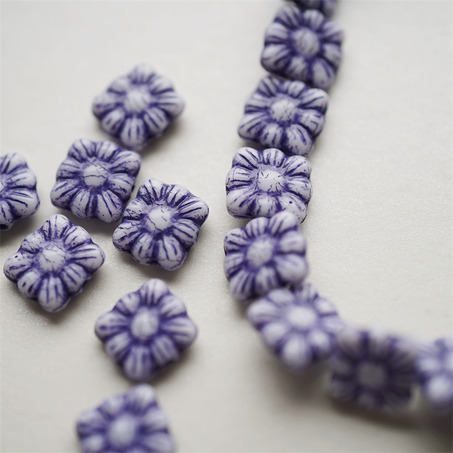 白色描深蓝紫~方形花朵扁珠捷克珠玻璃琉璃珠 9MM-6