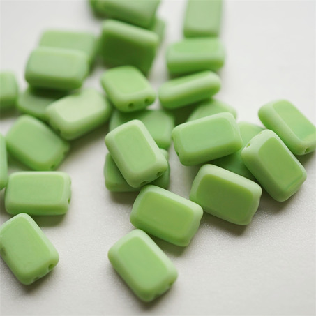 纯色青草绿~双孔长方玻璃捷克珠琉璃 12X8MM-3