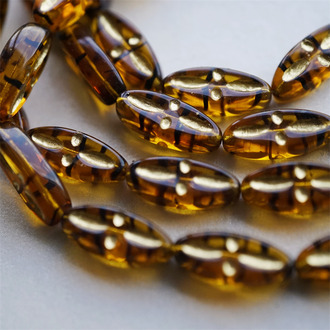 绝版秋日感琥珀玳瑁色mix描金~十字纹椭圆梭形扁珠捷克珠玻璃珠琉璃珠 20X9MM