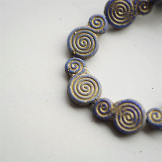 牛仔蓝色雾面描金~复古旋转纹样花纹捷克珠琉璃玻璃珠 16X11MM