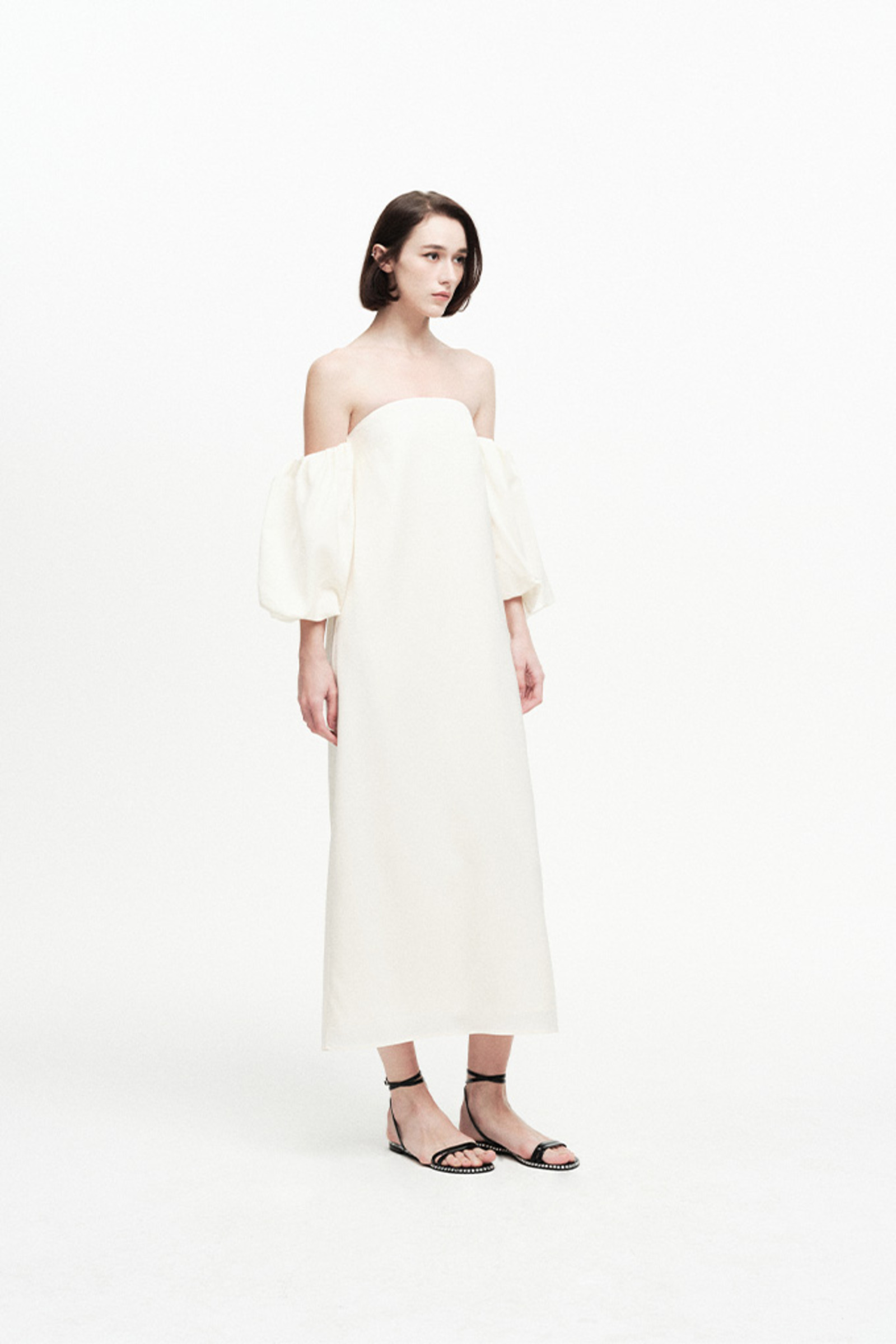 泡泡袖抹胸连衣裙