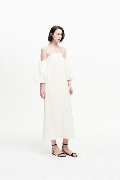 泡泡袖抹胸连衣裙