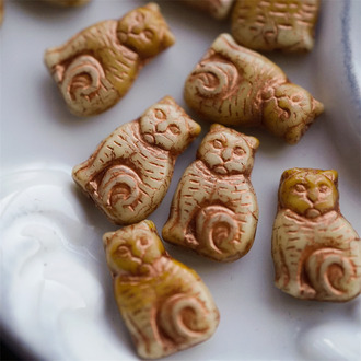 奶茶色渐变描玫瑰金~猫咪可爱捷克珠玻璃琉璃珠 17X11MM