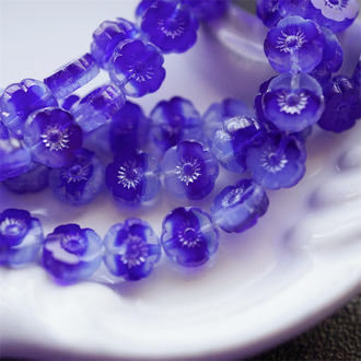 深蓝色系渐变光泽边~可爱常规夏威夷花朵捷克珠玻璃琉璃珠花花 8MM