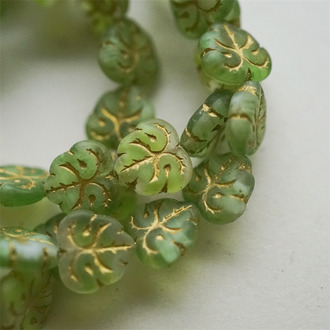 雾面果绿透明夹心mix描金色~棕榈叶树叶捷克珠玻璃琉璃珠 13X12MM