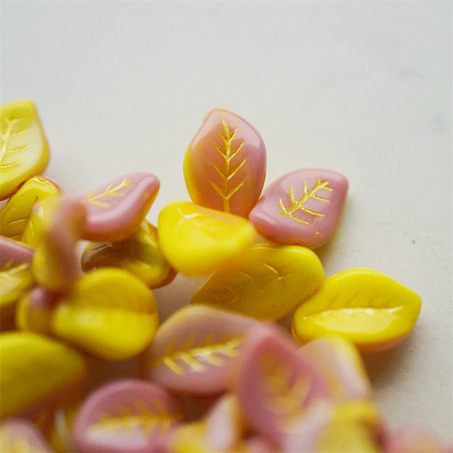 粉色拼柠檬黄mix~翘边树叶侧孔捷克珠玻璃琉璃 14X9MM-4