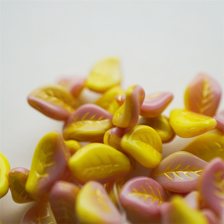 粉色拼柠檬黄mix~翘边树叶侧孔捷克珠玻璃琉璃 14X9MM-6