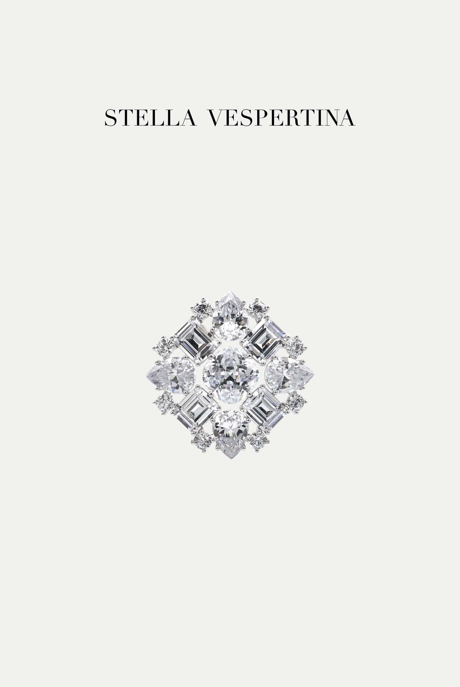 银色金属锆石胸针