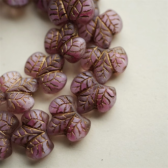 做旧粉色夹心~胖山楂树叶双面浮雕捷克珠玻璃琉璃珠 16X14MM