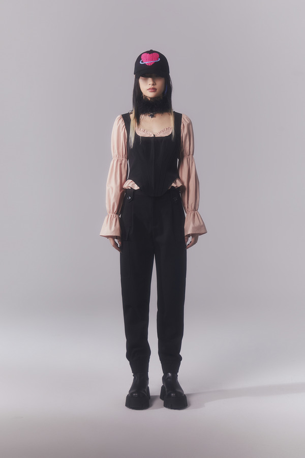 假两件胸衣造型莲藕袖上衣