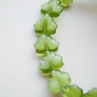 橄榄绿宝石感夹心mix~树叶捷克珠玻璃琉璃珠 11X13MM