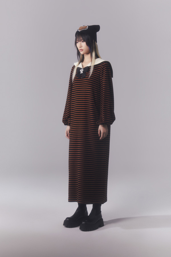 海军领蝴蝶结钻饰卫衣长裙