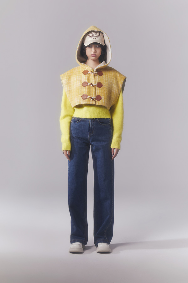 连帽坎肩牛角扣马夹