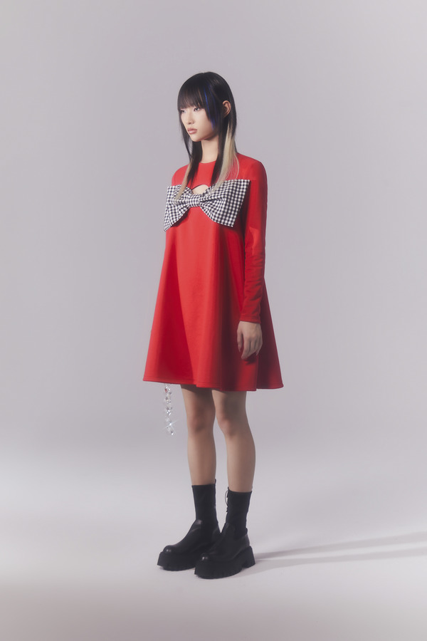 蝴蝶结镂空A摆连衣裙