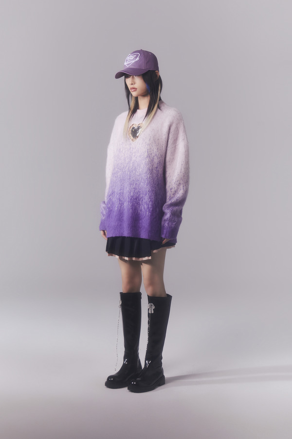 爱心能量宝石镂空马海毛衣