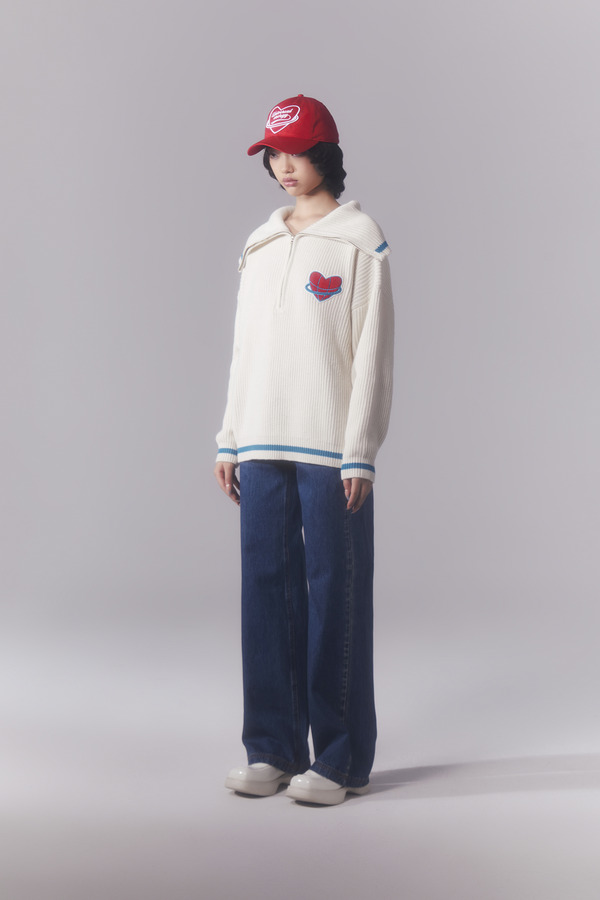 宇宙能量刺绣海军翻领毛衣