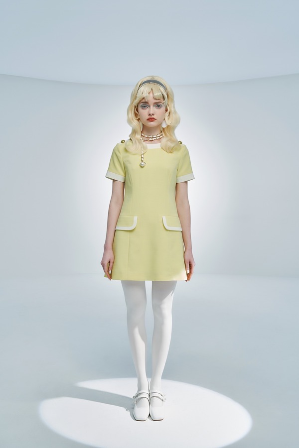 贴袋拼色连衣裙