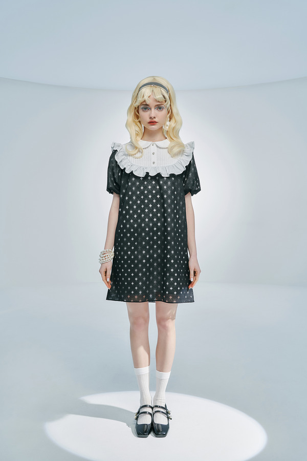 塔克压条娃娃连衣裙