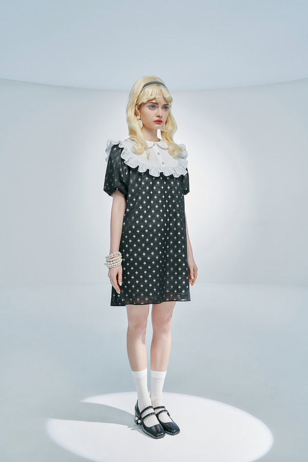 塔克压条娃娃连衣裙