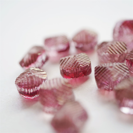 梅子红透明夹心色~立体多切面异形条纹扁珠造型珠捷克珠玻璃琉璃珠 14X9MM-2