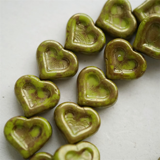 橄榄绿斑驳光泽金属色~复古少女爱心桃心捷克珠玻璃珠琉璃珠 14X12MM
