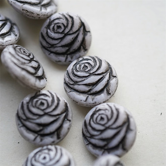 浅紫灰色描黑~浮雕玫瑰扁圆捷克珠玻璃琉璃 17MM