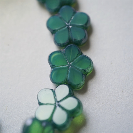 质感蛋白绿光泽边边~五瓣花扁珠捷克琉璃玻璃珠 17mm-4